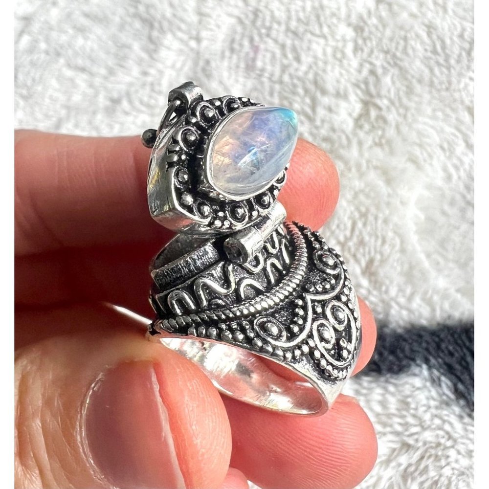925 Rainbow Flash Moonstone POISON Ring 10 - Picture 10 of 13